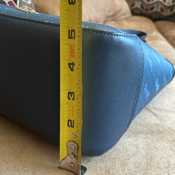 Coach Horse and Carriage Tote w/ Dust Bag - Picture 9 of 13